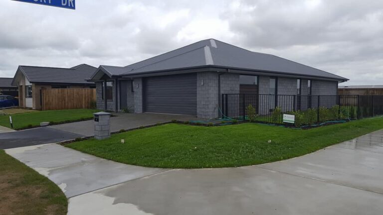 moonlight landscaping 1 768x432