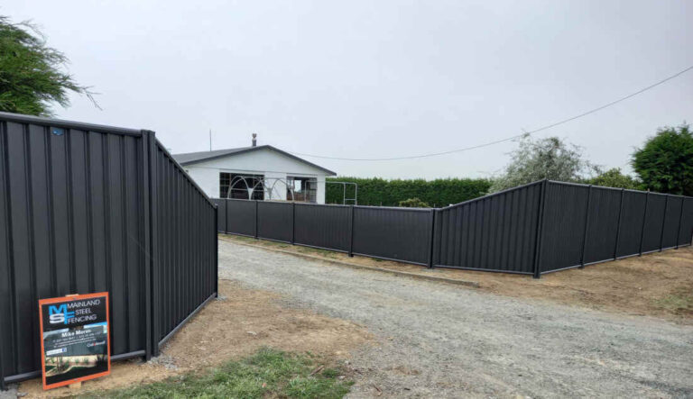 mainland steel fencing 1 768x443