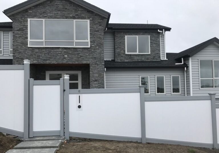 pvc fencing 3 768x536