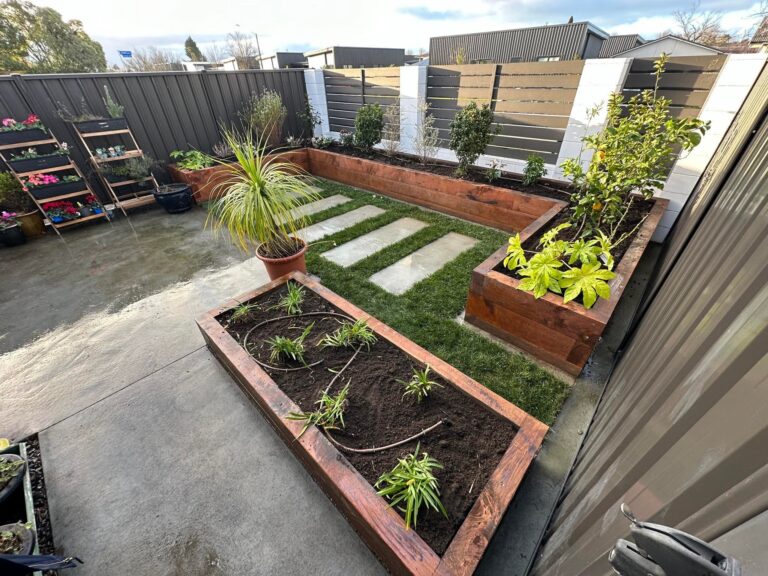 Backyard Eco Landscapers 1 768x576