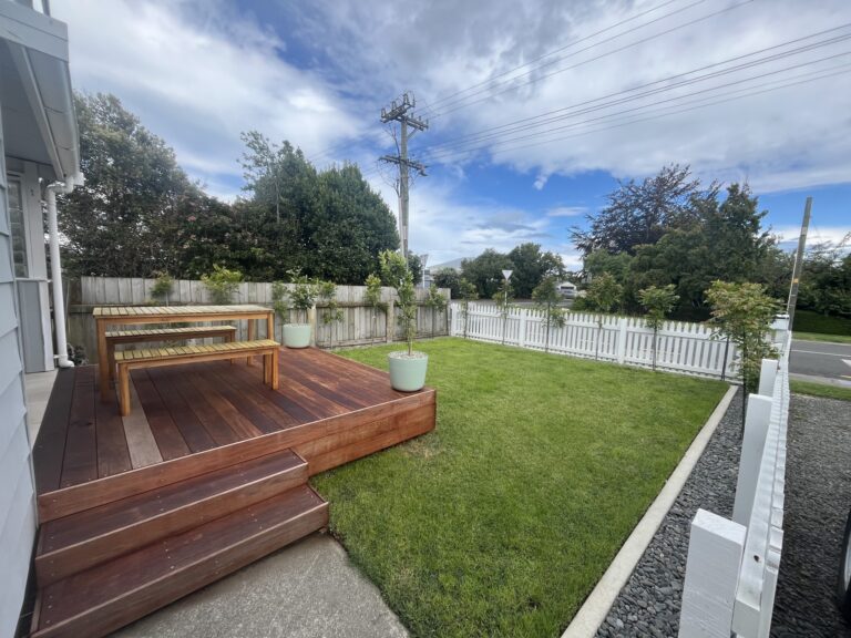 Backyard Eco Landscapers 2 768x576