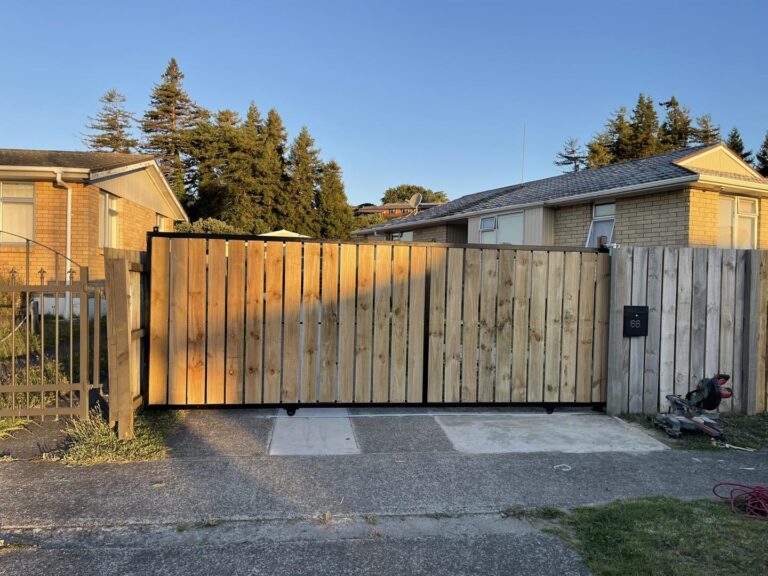 Blessed Welding Ltd Automatic Gate Fencing Welding Contractor 6 768x576